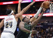 南宫体育-包含Ming连续五场比赛得分超过出色防守，掘金挑战极限！的词条