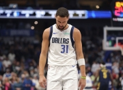 南宫体育-浓眉哥迎来十赛季高光表现，勇士球迷沸腾！的简单介绍