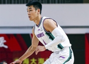 南宫体育- 高尔夫夜战：嵩山飞鹰队强势横扫徽州犀牛队，速度优势明显冲刺阶段不容有失